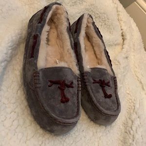 Ugh moccasins